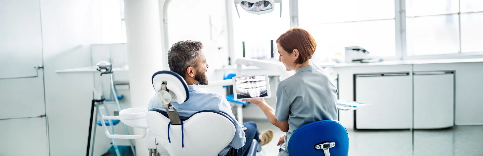 Paciente recebendo atendimento odontológico